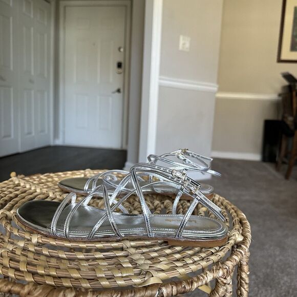 Larroudé Naomi Sandals Women’s Strappy Metallic Silver Shoes Womens Size 9 $275 - Picture 5 of 10